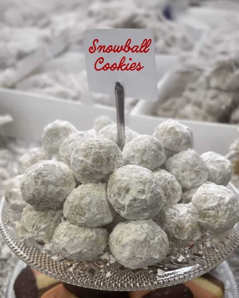 Pecan Snowball Cookies