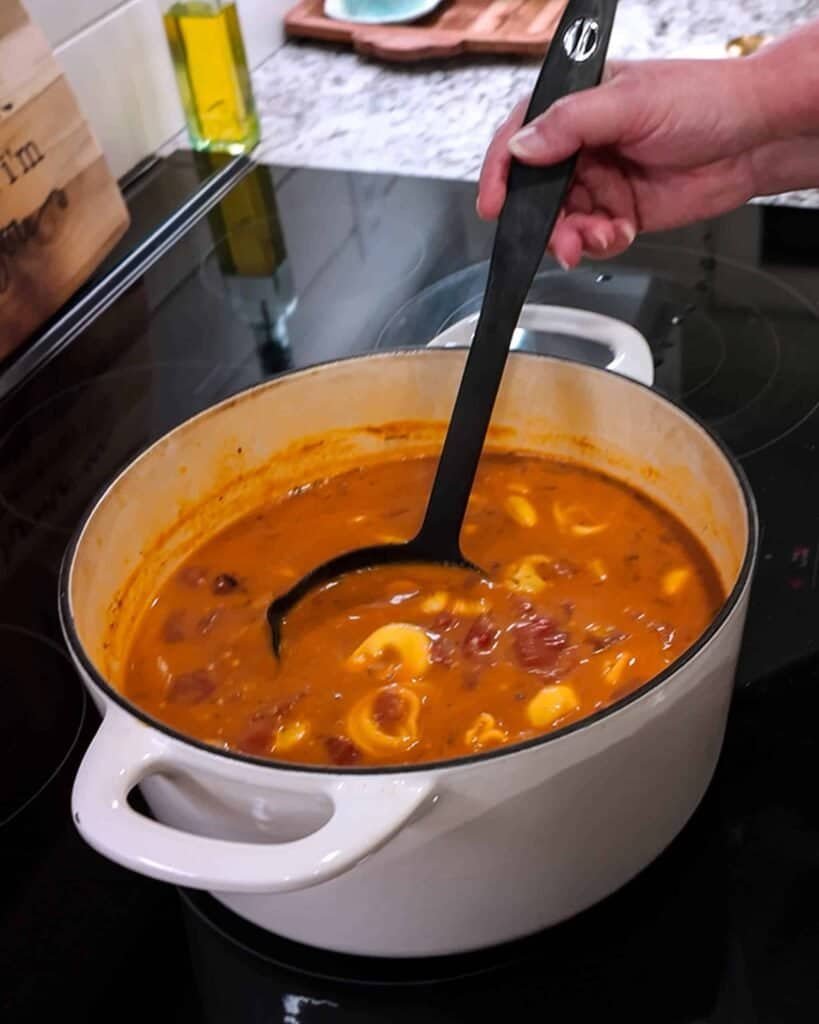 Tomato Basil Tortellini Soup