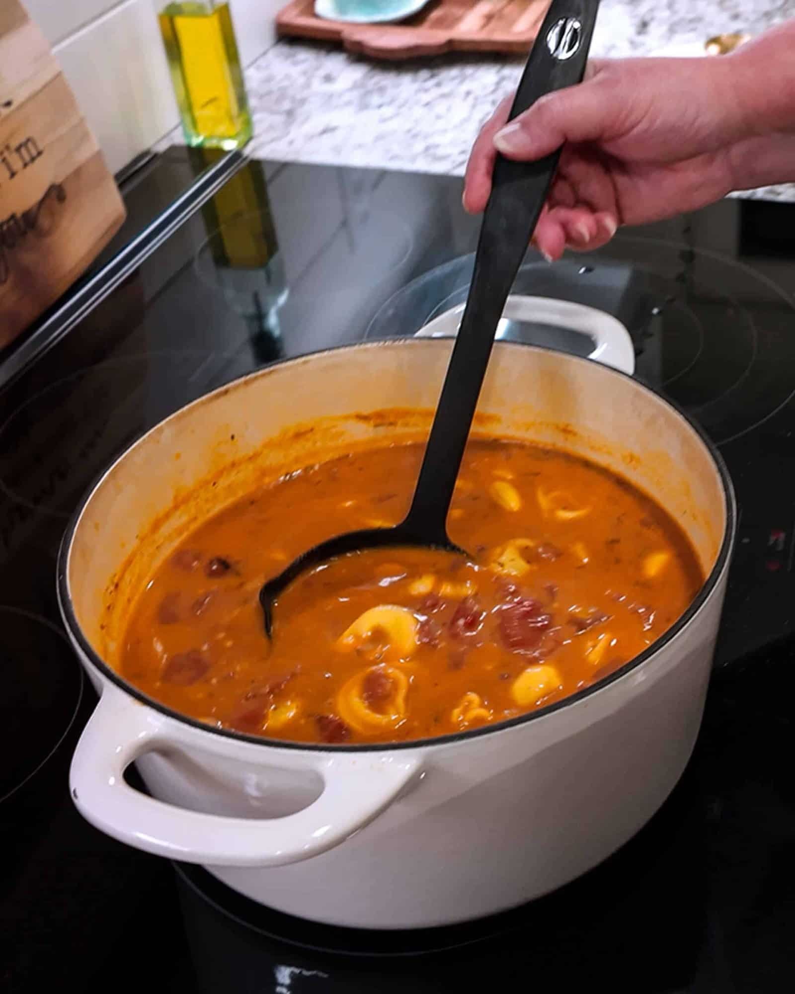 Tomato Basil Tortellini Soup
